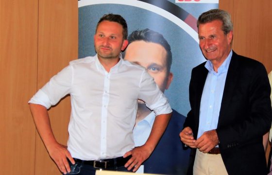 „Politische Weinprobe“ mit Günther H. Oettinger
