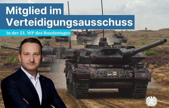 Mitglied im Verteidigungsausschuss